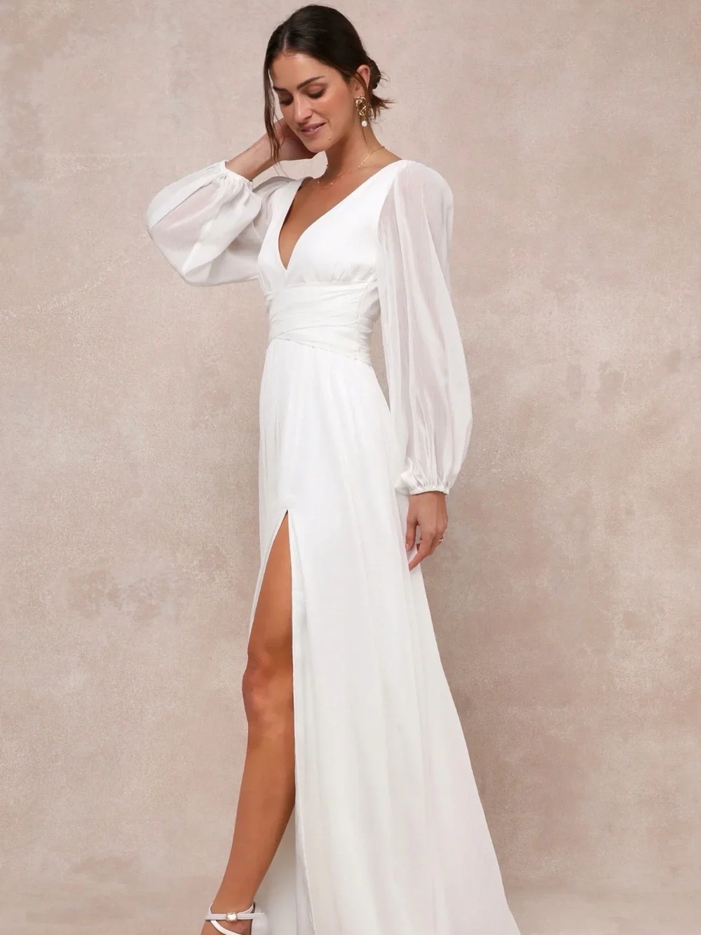 Elegant White Long Sleeve V-Neck Maxi Dress